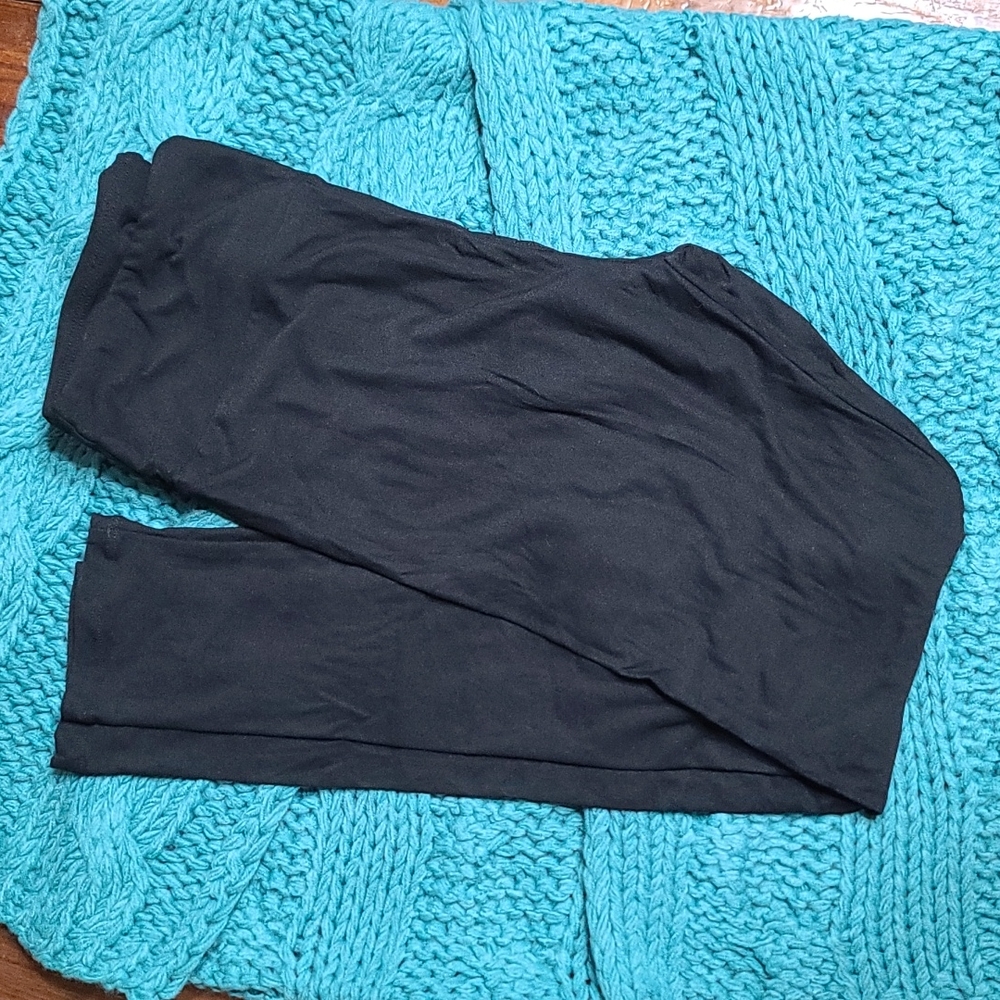 Lularoe OS Black Leggings